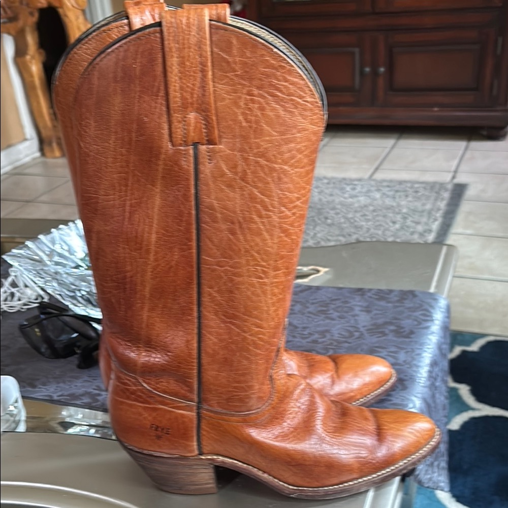 Frye Tan Heeled Boots Classic Western Style